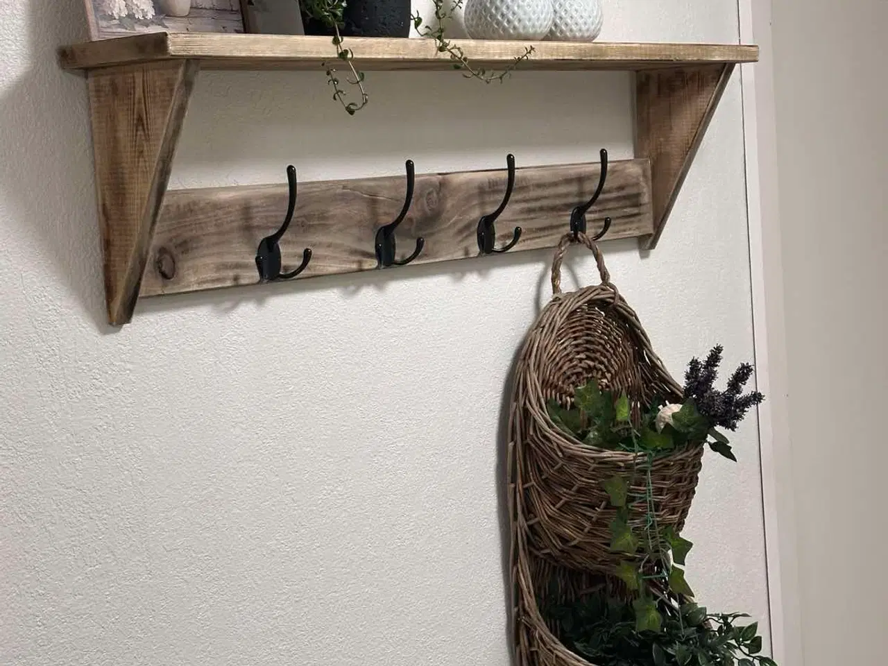 Billede 3 - Mersi knagerække med 4 knager