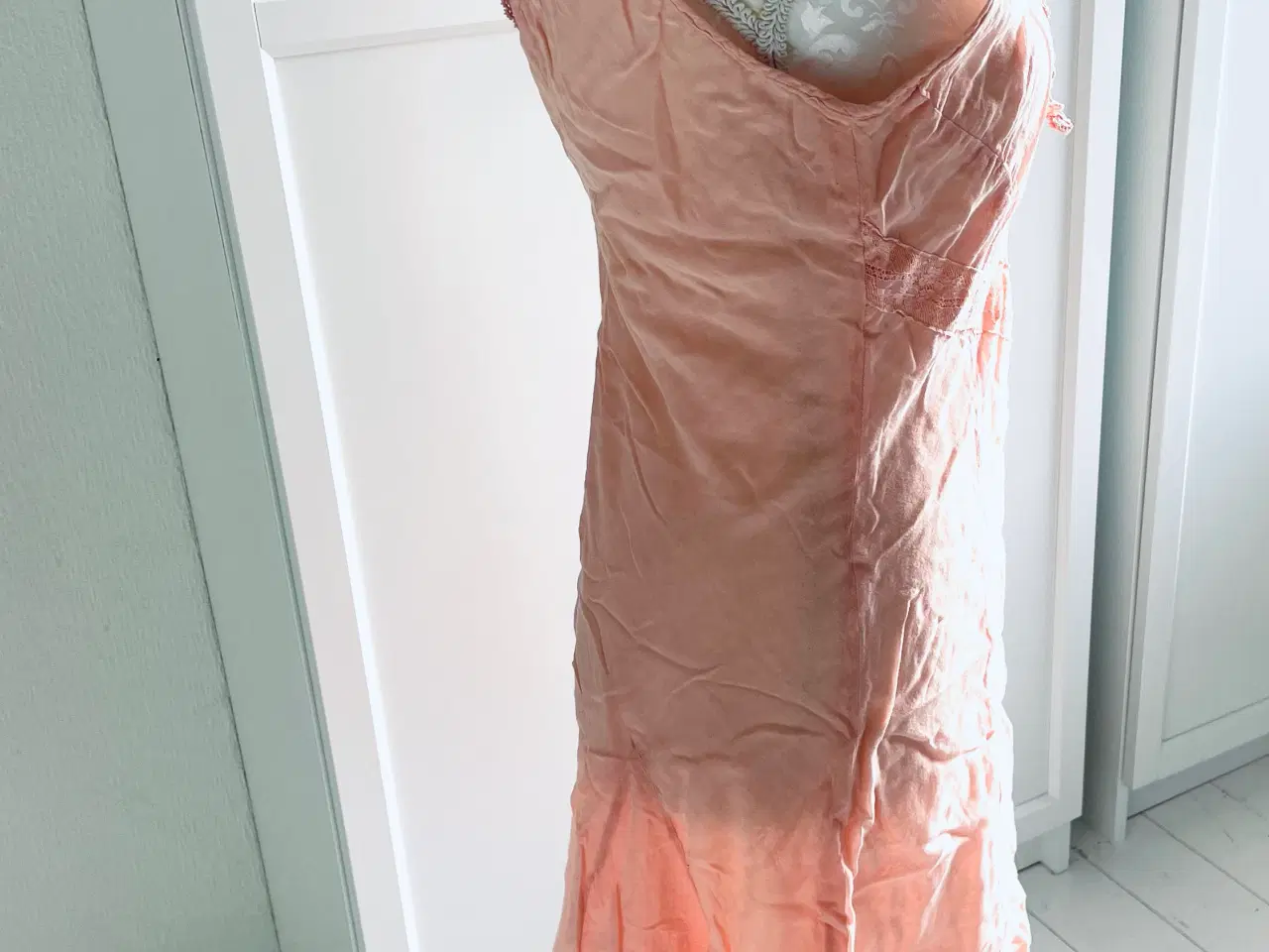 Billede 3 - Smuk kjole made in italy 