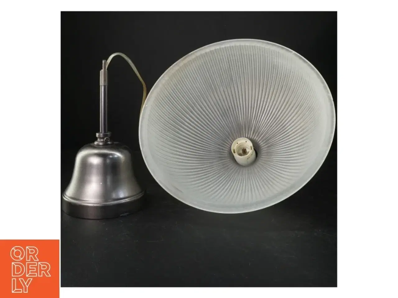 Billede 2 - Loftlampe med glas og metal (str. 30 cm)