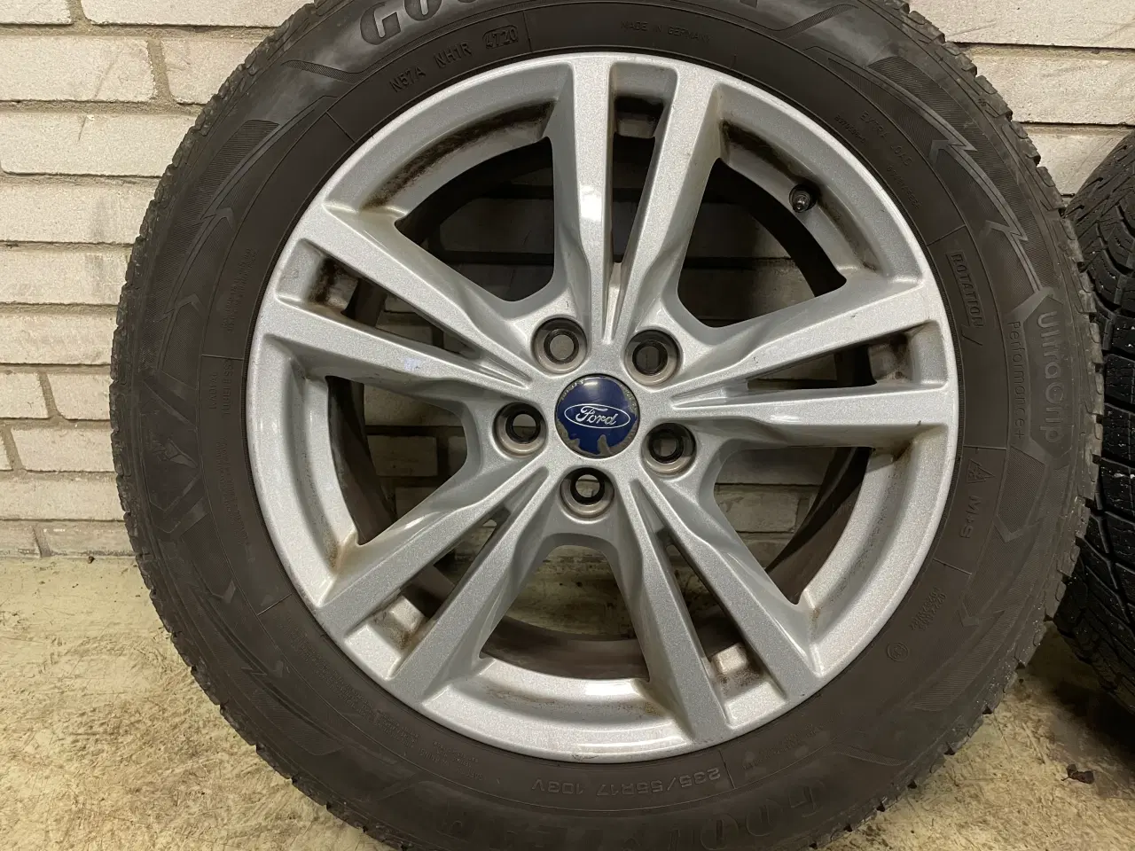 Billede 3 - 17 Ford S-max 235/55r17 Ref.258 vinter