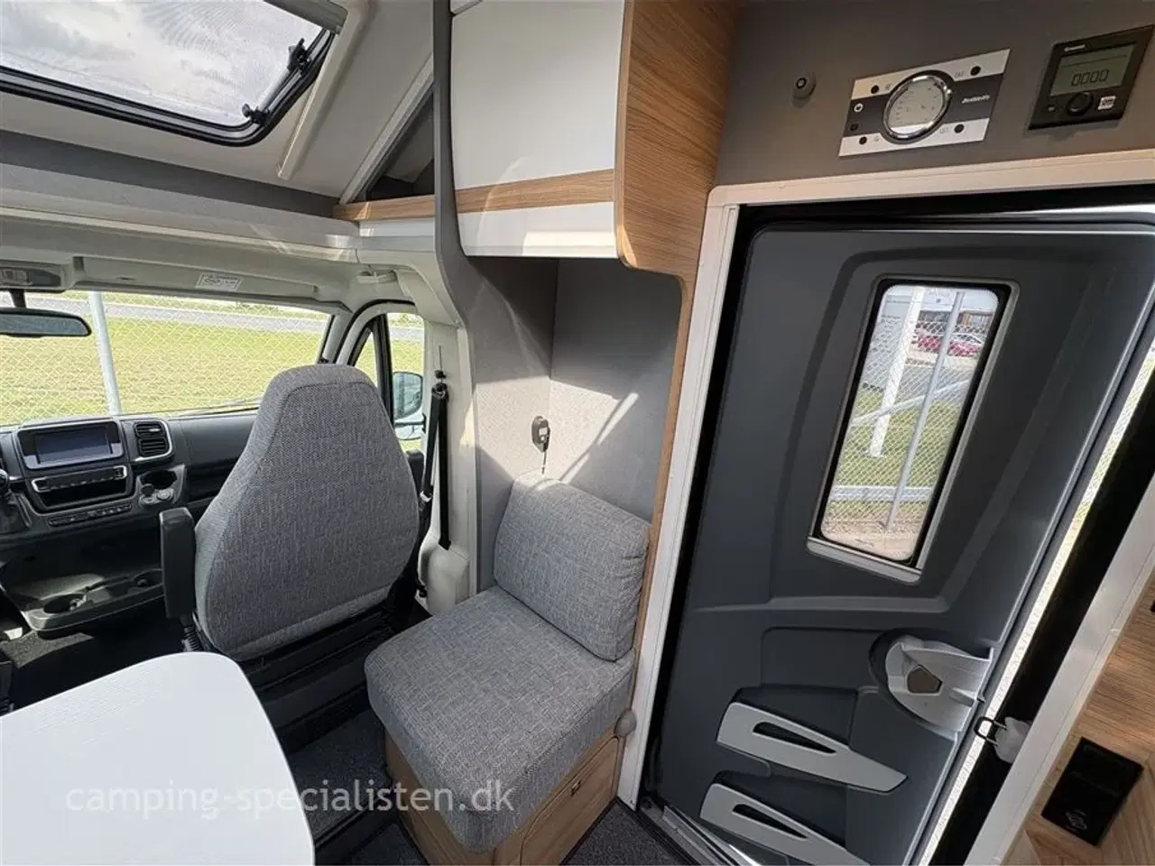 Billede 8 - 2022 - Dethleffs Just T 7052 EB - 90 Year   Dethleffs Just T 7052 EB - 90 Year 2022 - Se den nu hos Camping-Specialisten.dk