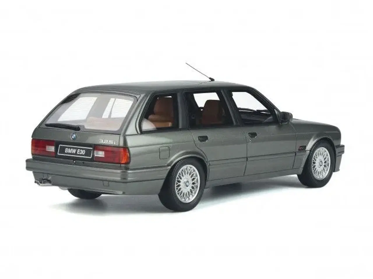 Billede 3 - 1991 BMW 325i M Pack 1:18  Type: E30 Touring  