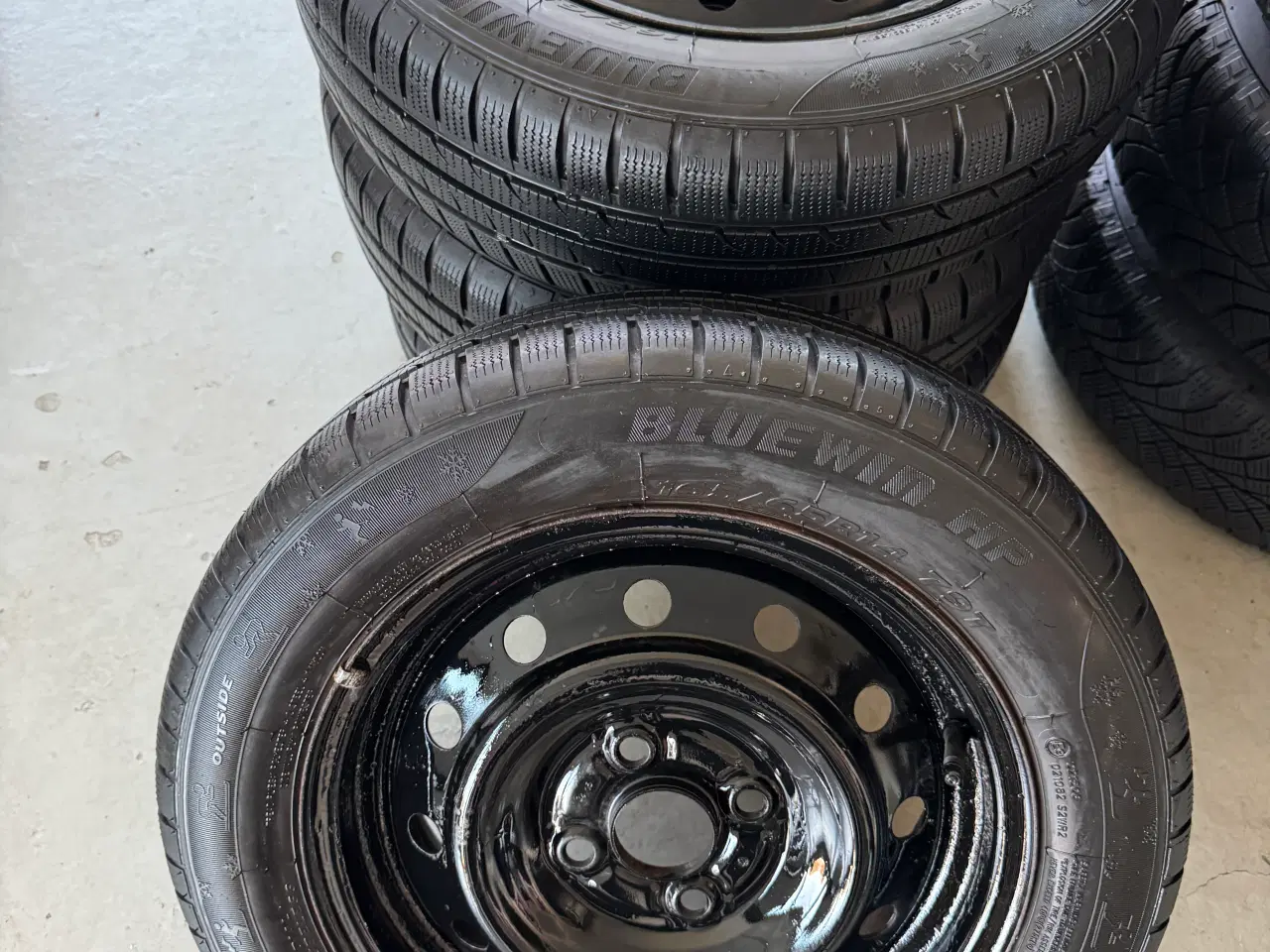 Billede 2 - Vinter Dæk med fælge til Toyota Aygo + C1 + 107