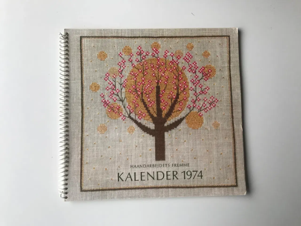 Billede 1 - Kalender 1974  -  Aarets Korssting