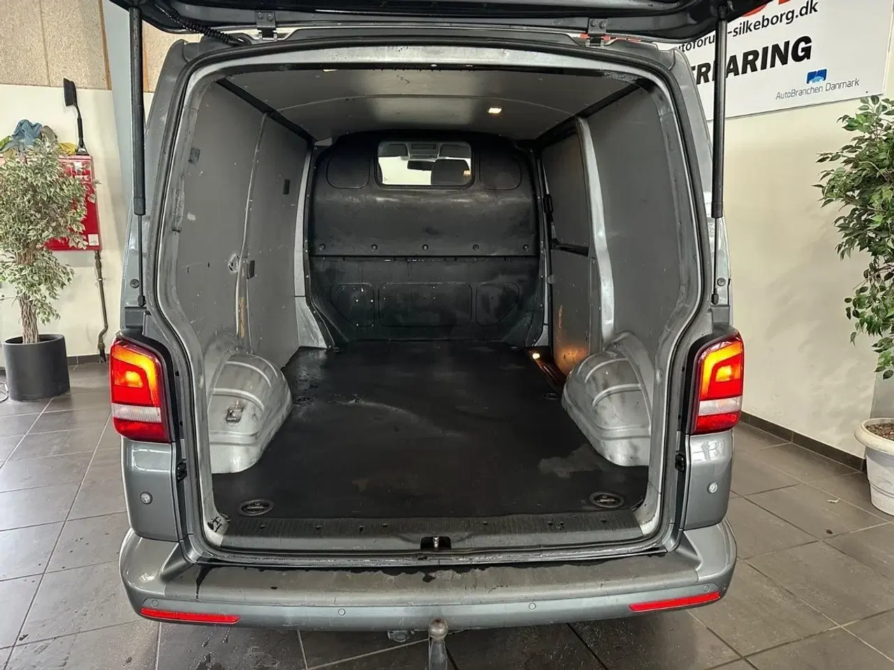Billede 15 - VW Transporter 2,0 TDi 180 Kassevogn DSG 4Motion kort