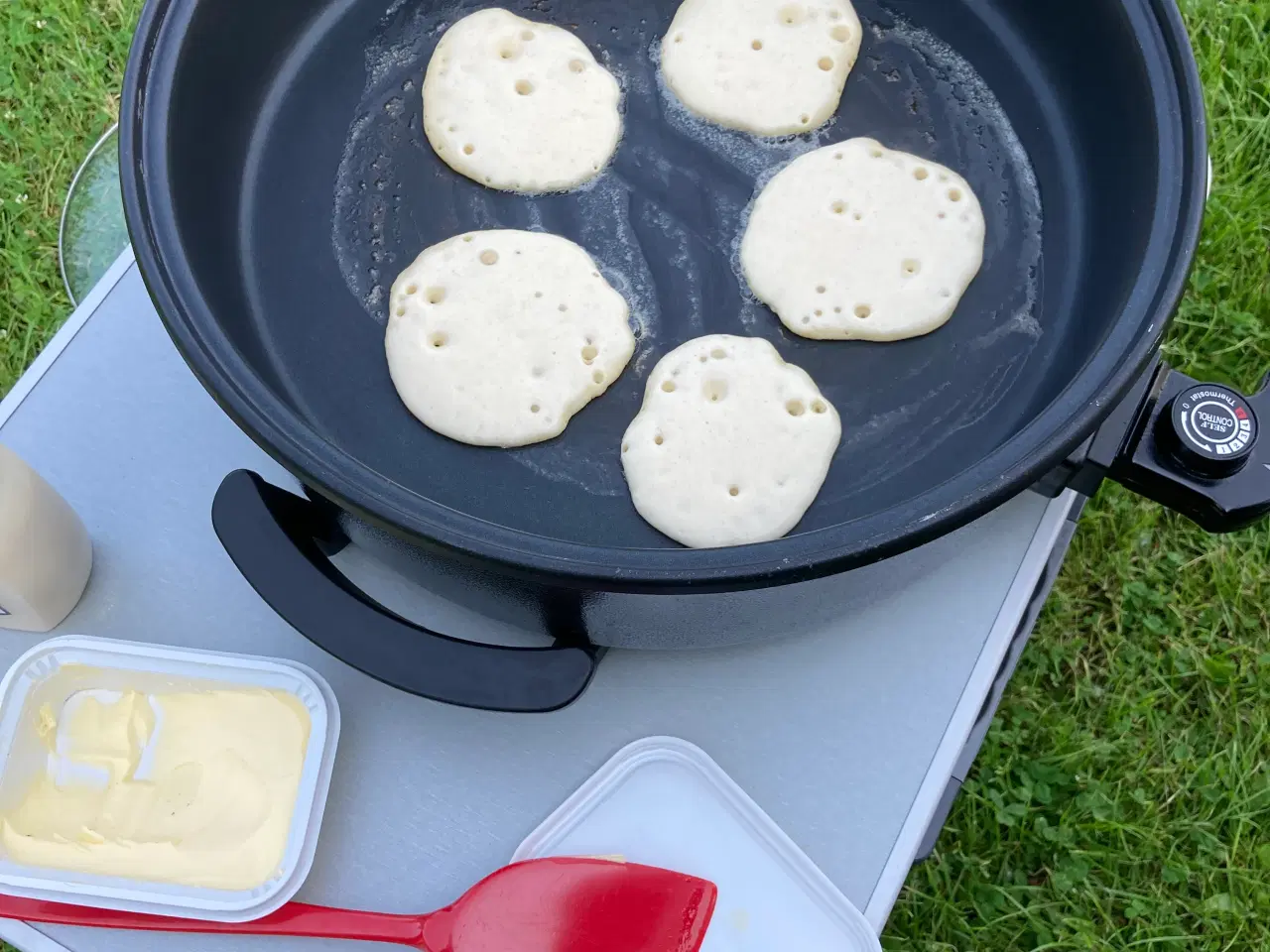 Billede 14 - Campingvogn i glade farver