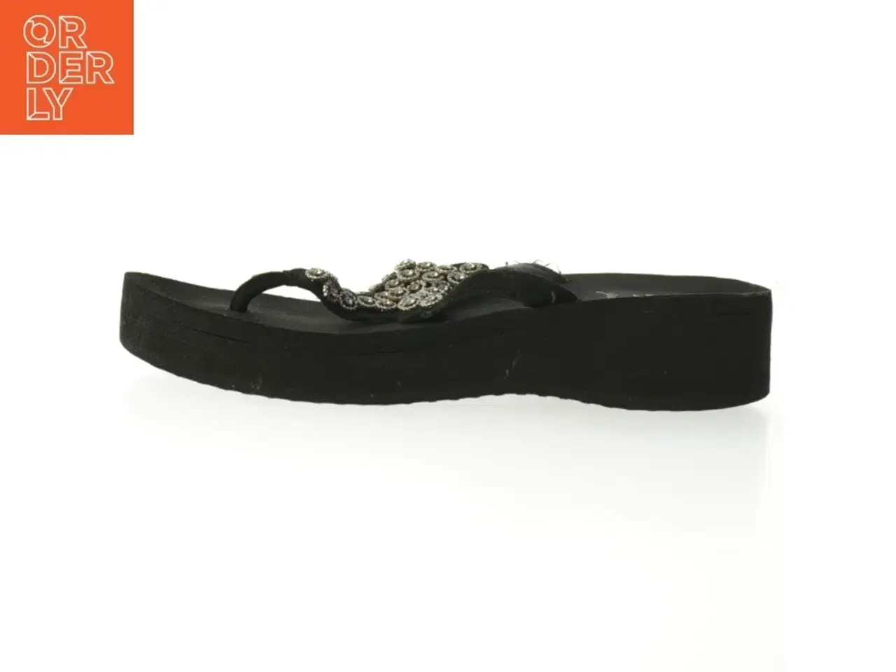 Billede 1 - Sorte platform flip-flops med dekoration fra Yellowbox (str. Længde, 27 cm)