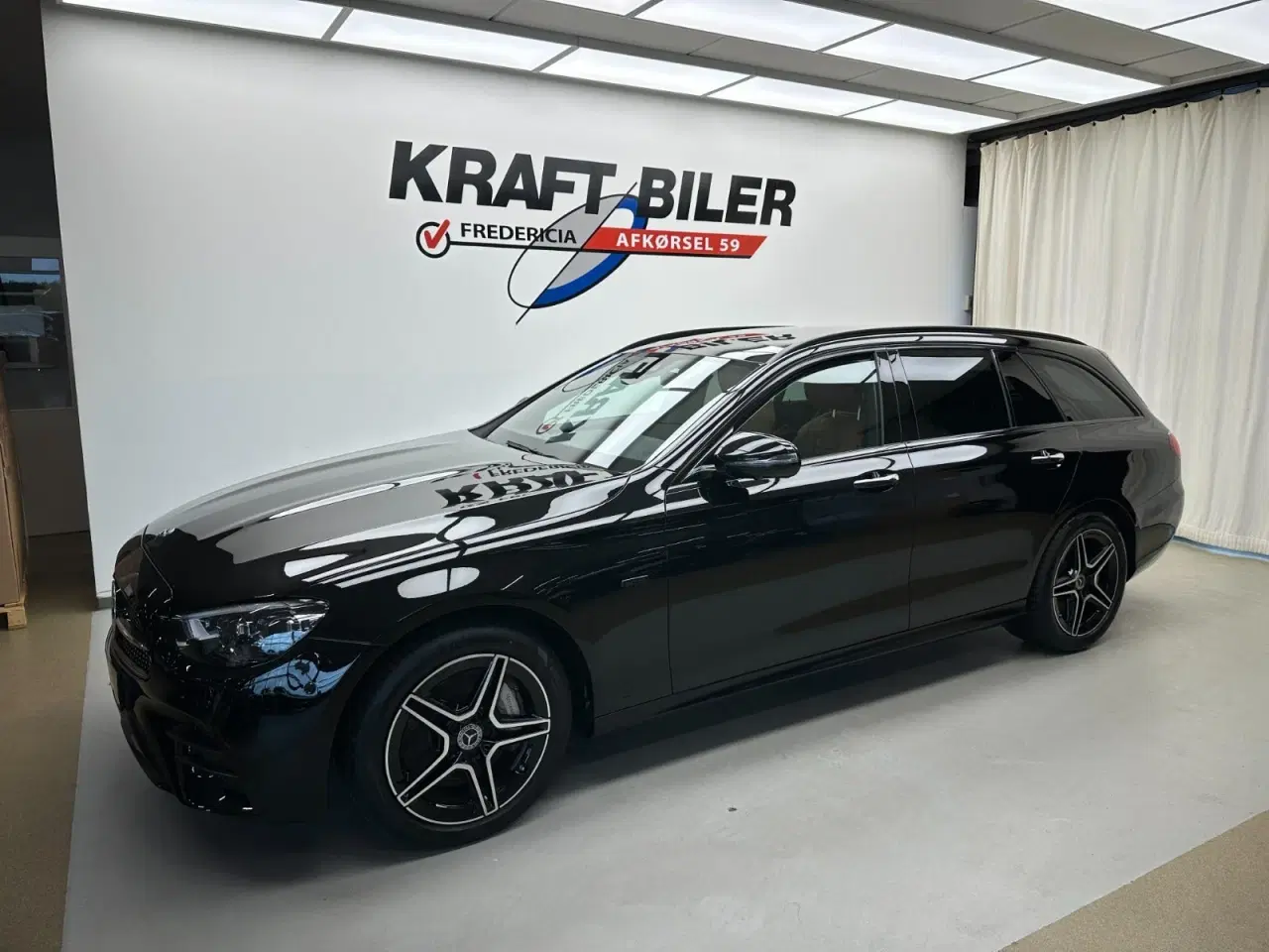 Billede 2 - Mercedes E300 de 2,0 AMG Line stc. aut.