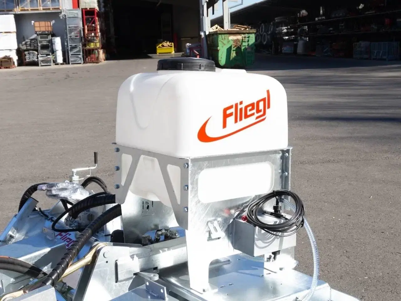 Billede 1 - - - - Fliegl Sprøjtesystem 120 L