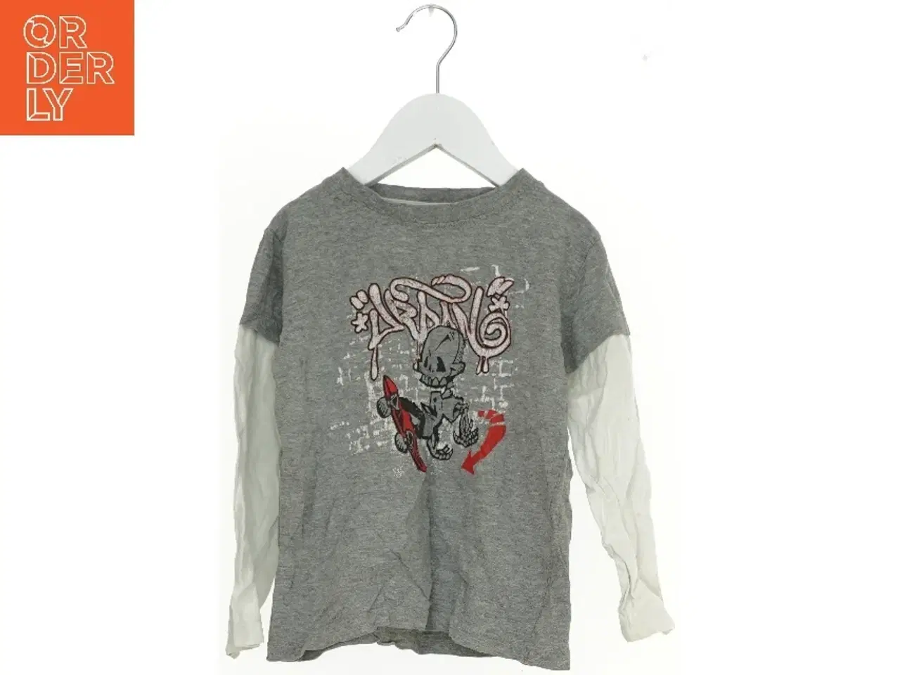 Billede 1 - Langærmet t-shirt med grafisk print fra Mads & Mette (str. 110)