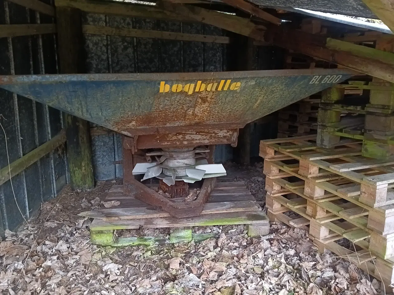 Billede 1 - Gødningsspreder