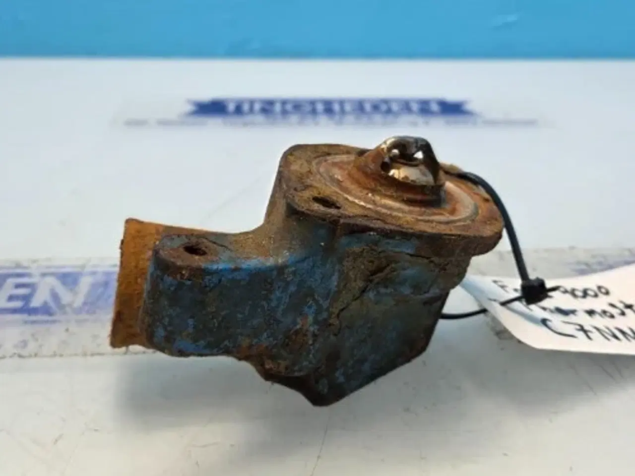 Billede 11 - Ford 4000 Thermostat Hus C7NN8594A