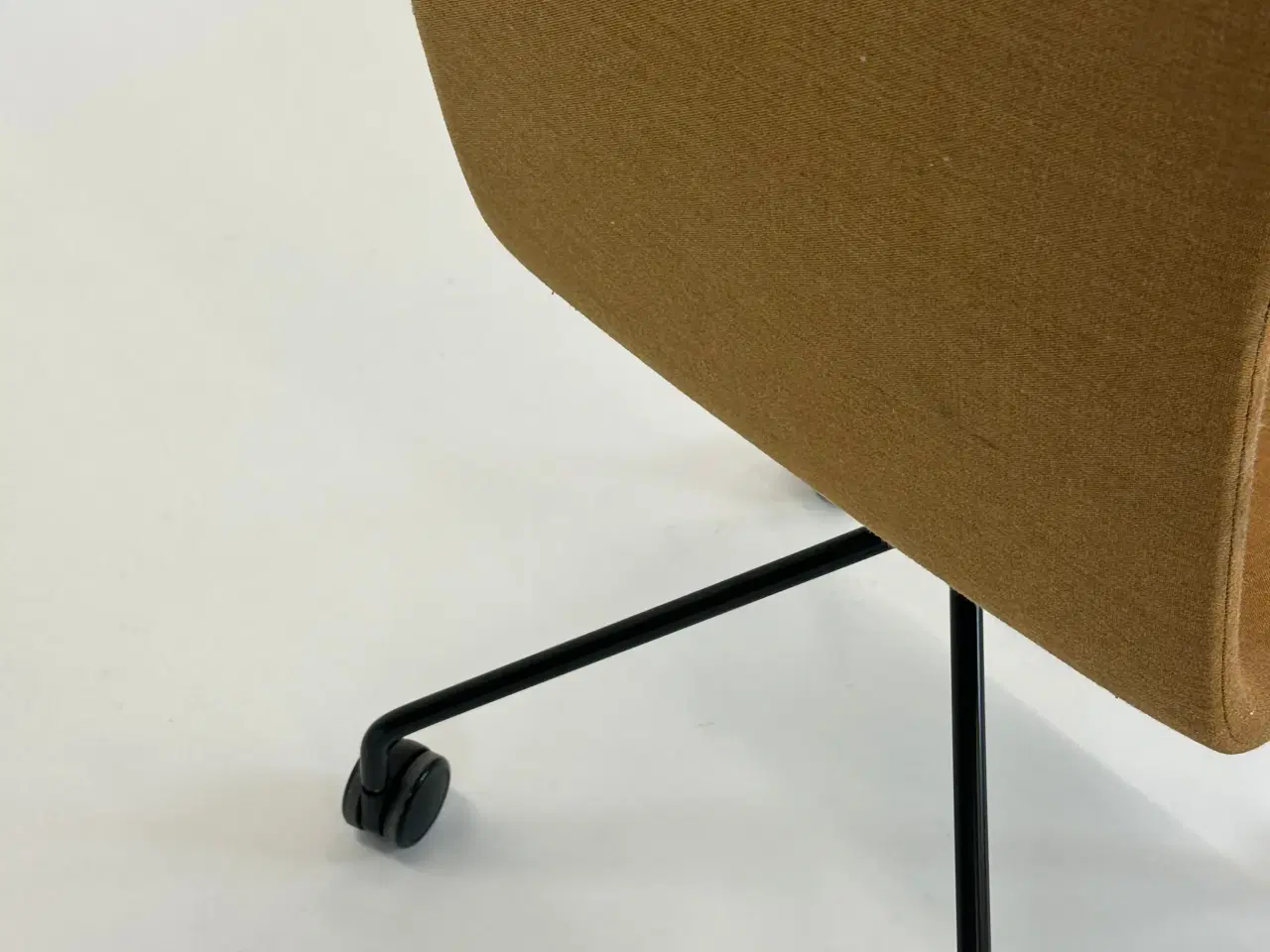 Billede 9 - Martela Sola Mødestol