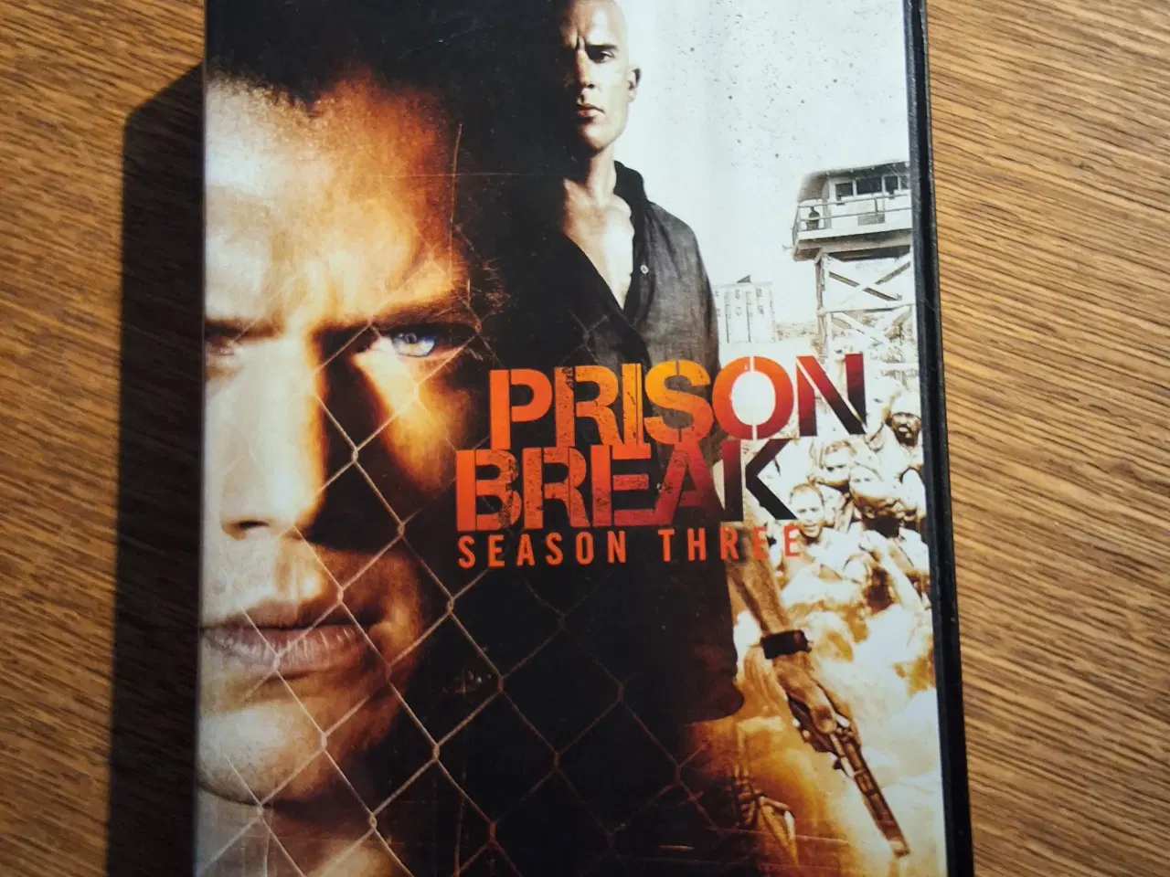 Billede 1 - PRISON BREAK Season Three. DVD film 4 discs.