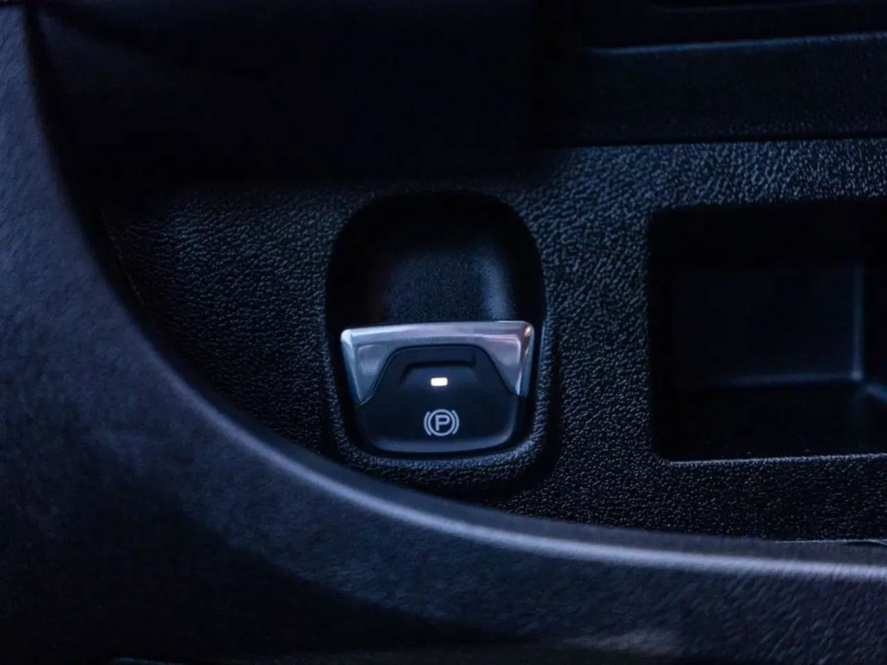 Billede 49 - 2026 - Tourne 6.0 Cruise aut. gear - Black   Den originale Tourne