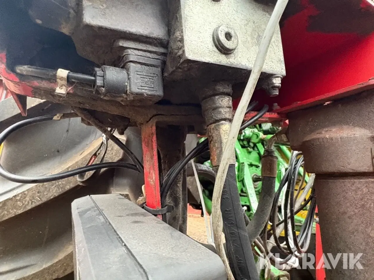 Billede 11 - Balleindpakker Taarup 7558 med ekstra plastruller