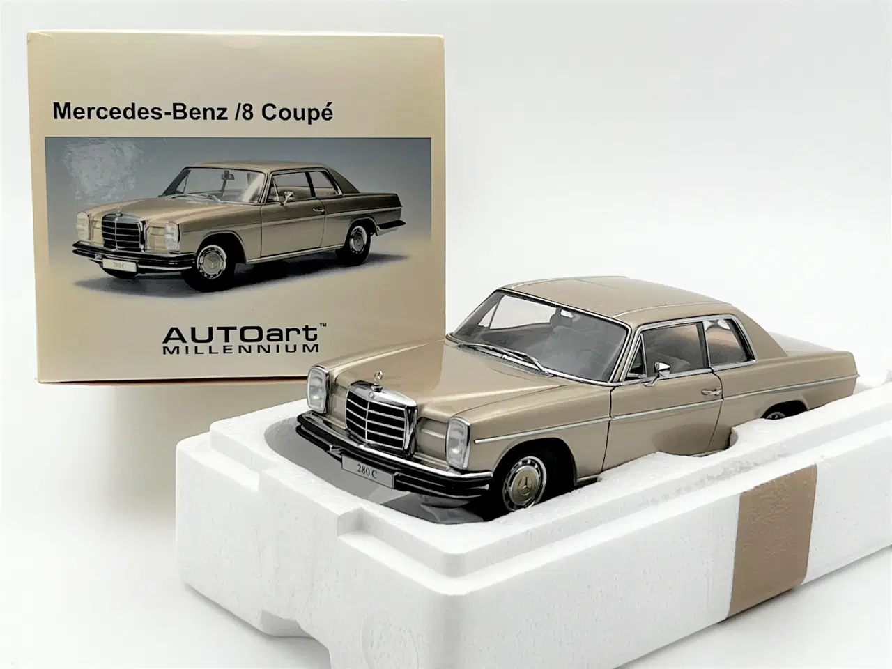 Billede 1 - 1968 Mercedes-Benz 280C /8 AUTOart -  1:18  