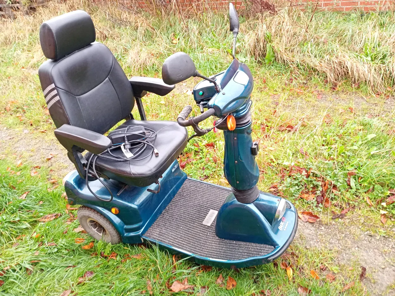 Billede 4 - Karma 3 hjulet el-scooter sælges med nøgle