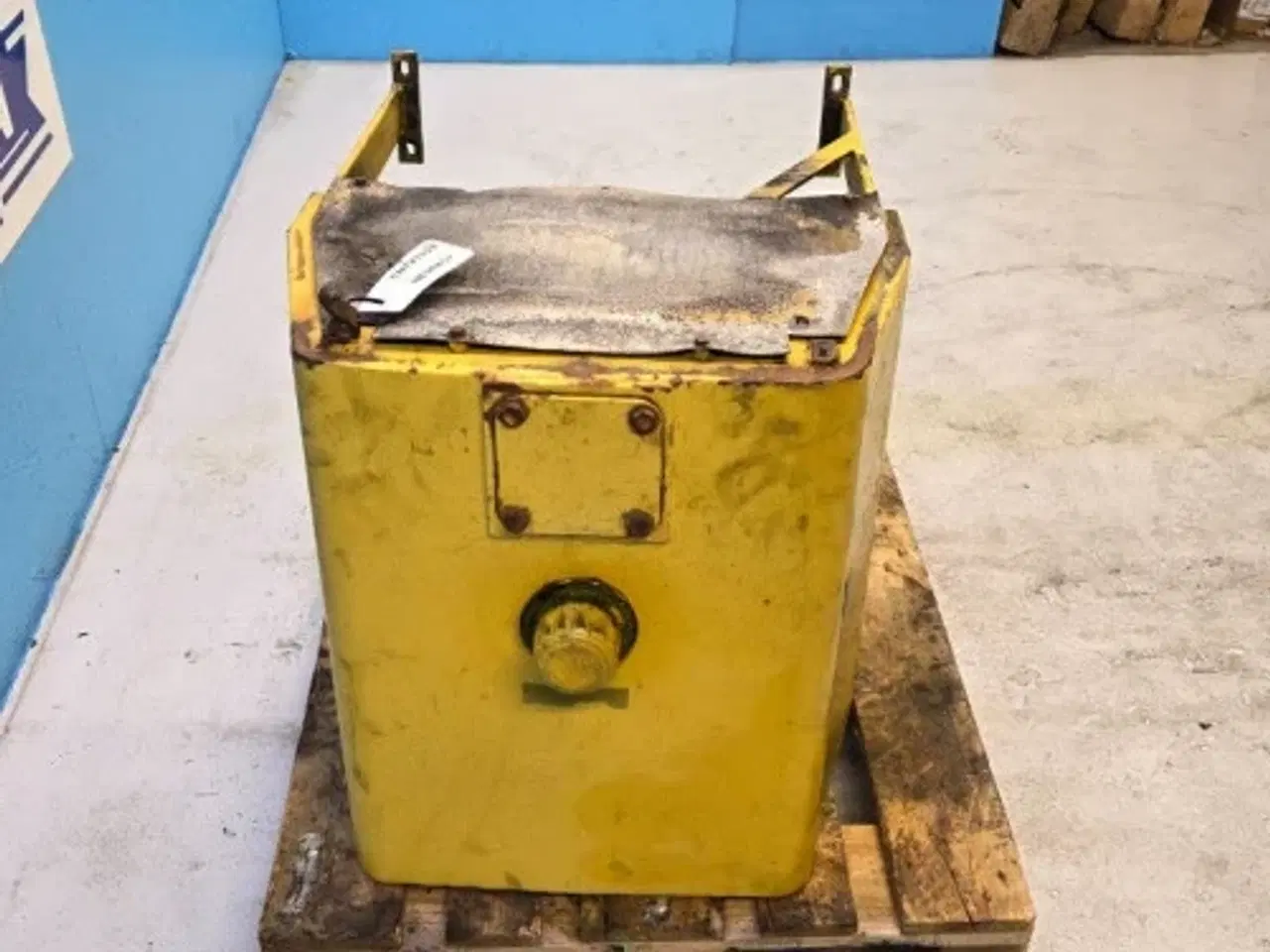 Billede 12 - Hydrema 807 Hydrauliktank 335200