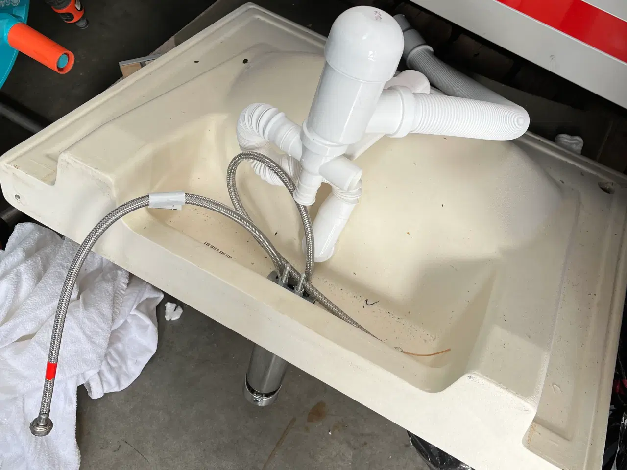 Billede 4 - Ikea toilet møbel m. Vask armatur 2 skuffer