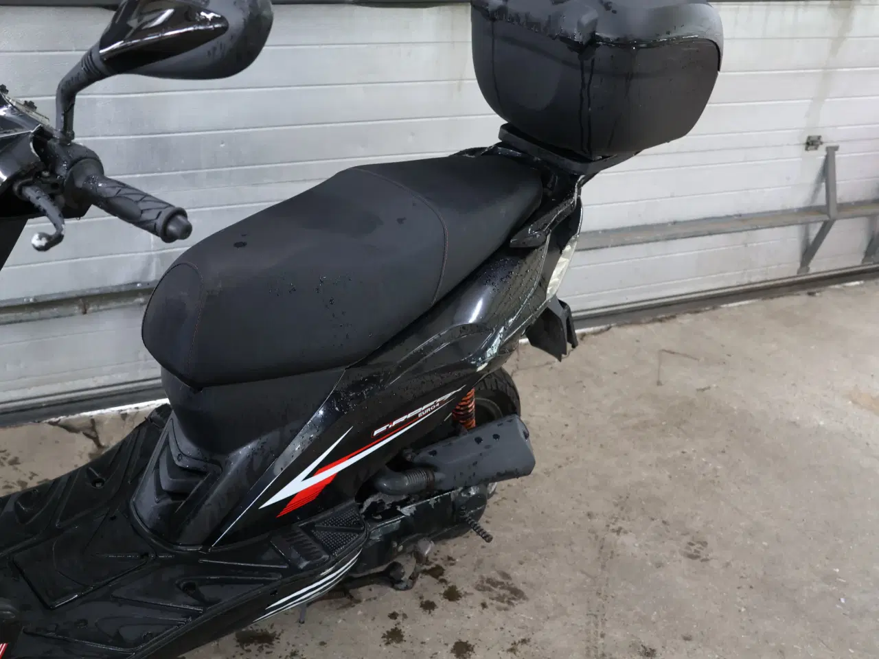 Billede 11 - VGA Firefox årg 2020. lille knallert. 