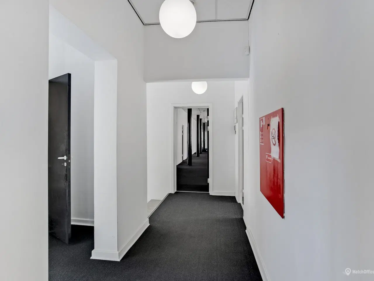 Billede 7 - Stort lyst kontor