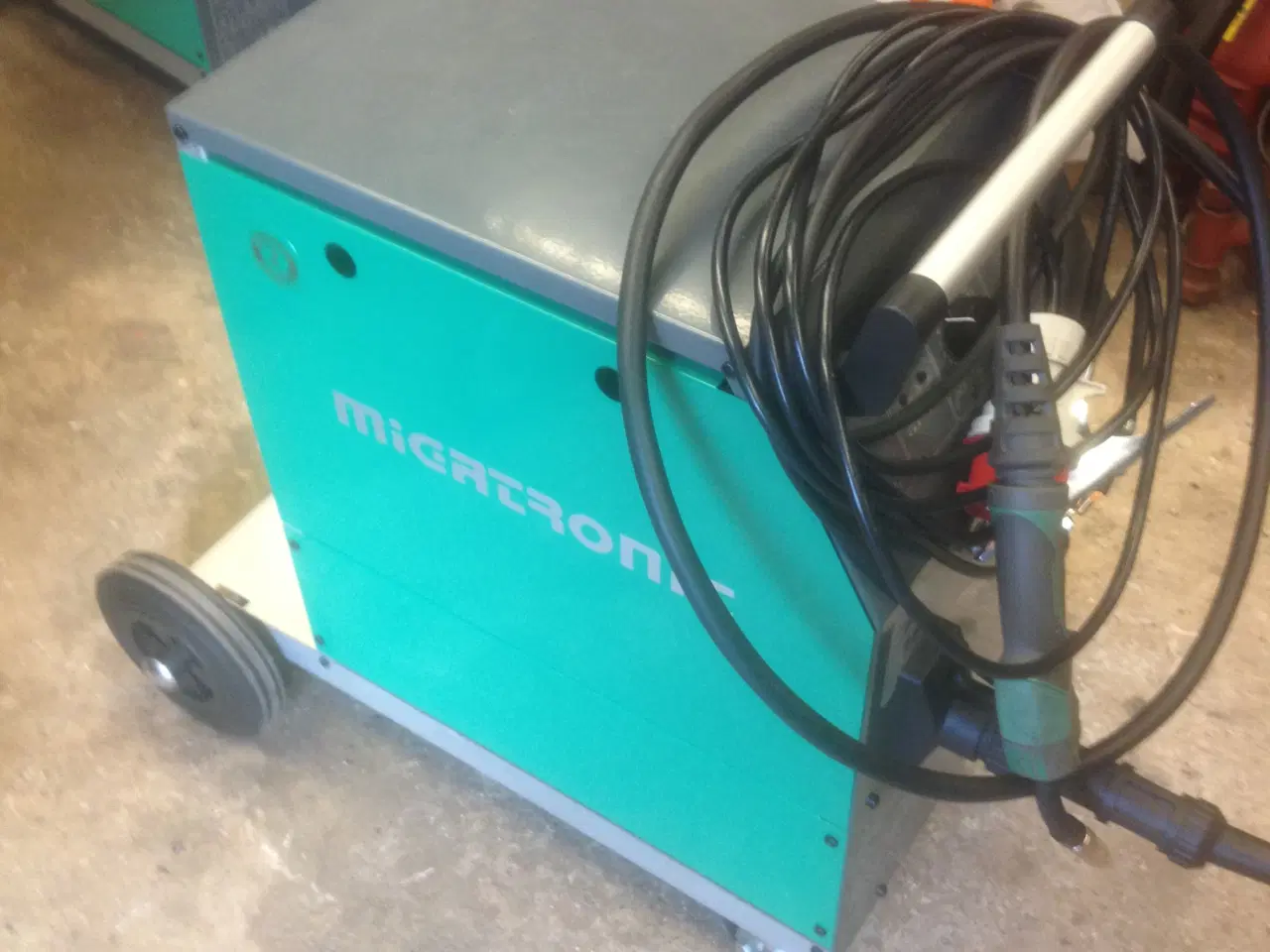 Billede 1 - Migatronic 183 med manometer og tråd