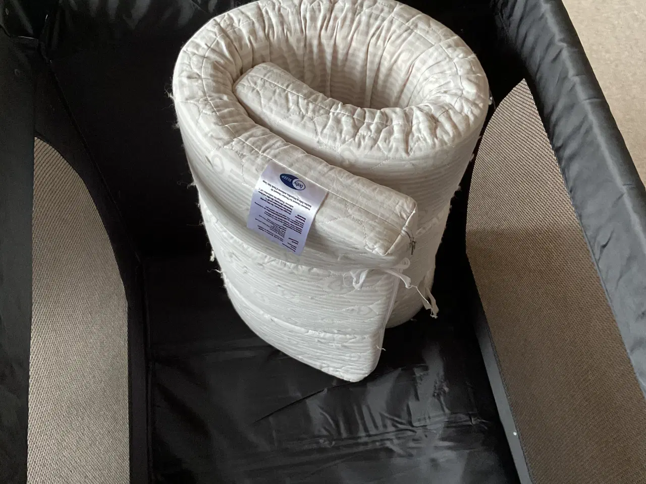 Billede 2 - Solid weekendseng med madras