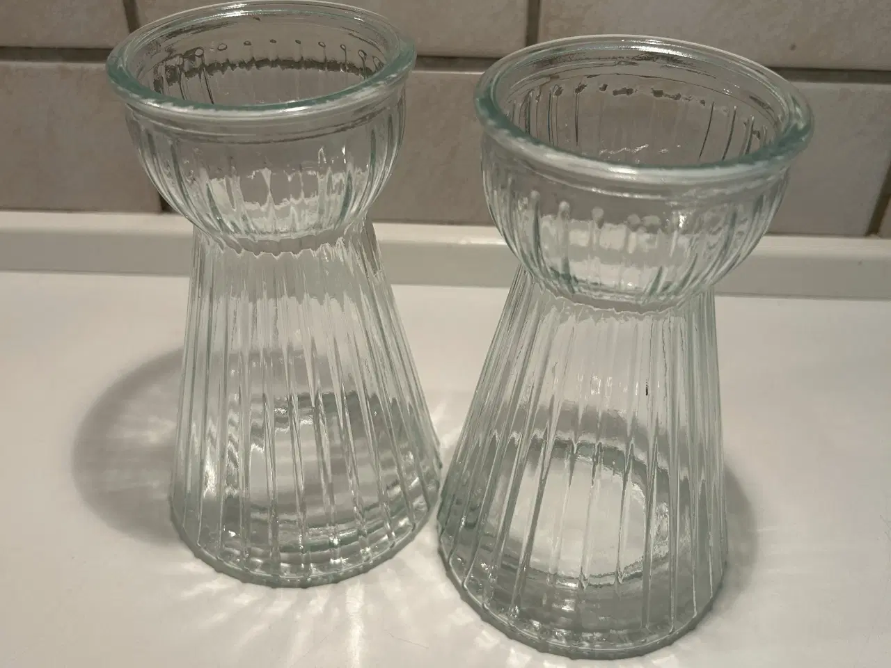Billede 1 - 2 st. glas vaser / hyasint glas