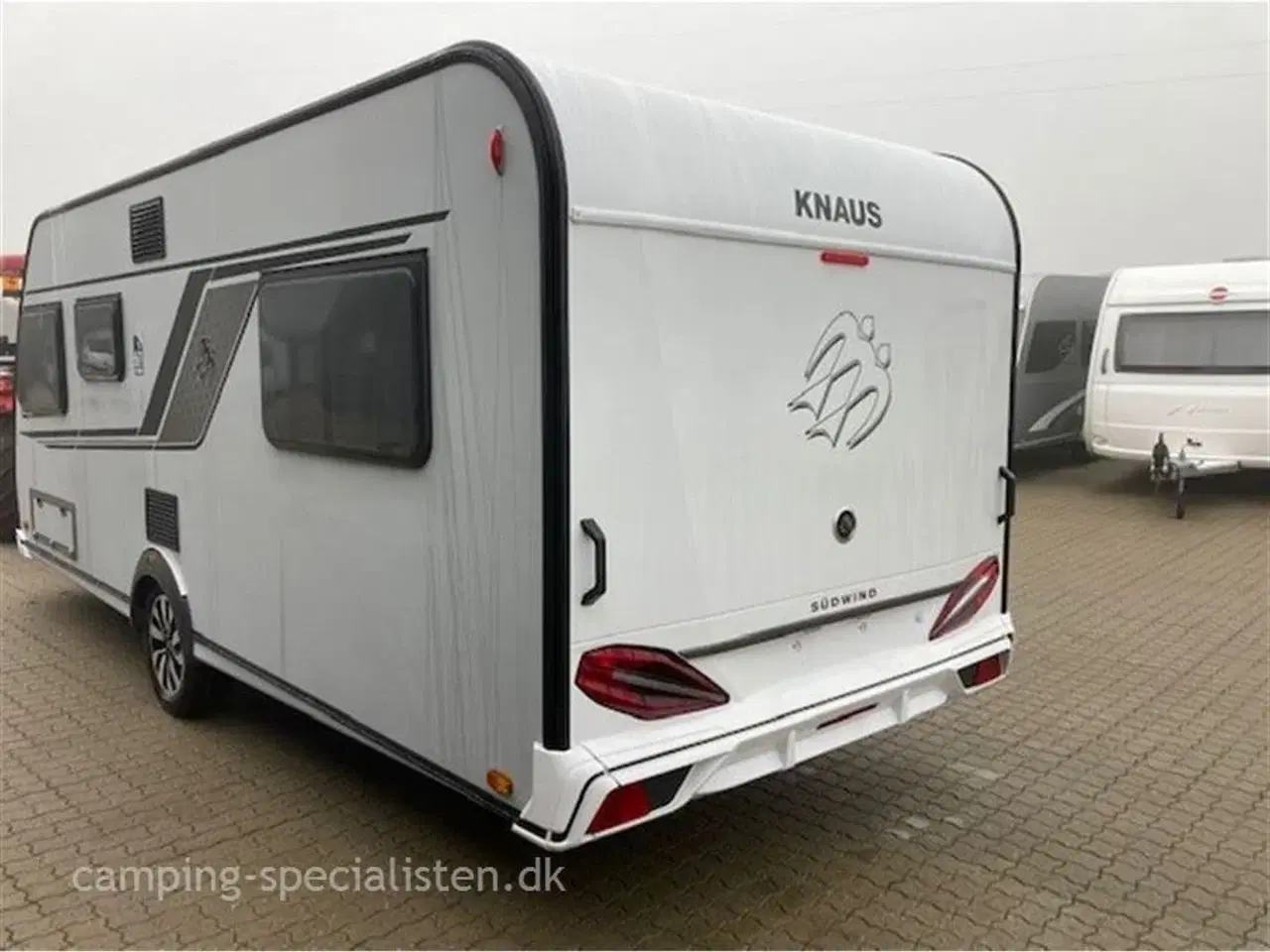 Billede 3 - 2023 - Knaus Sudwind 540 UE 60 Years   En flot Knaus Südwind 540 UE model 2023 - kan nu ses  hos Camping-Specialisten.dk