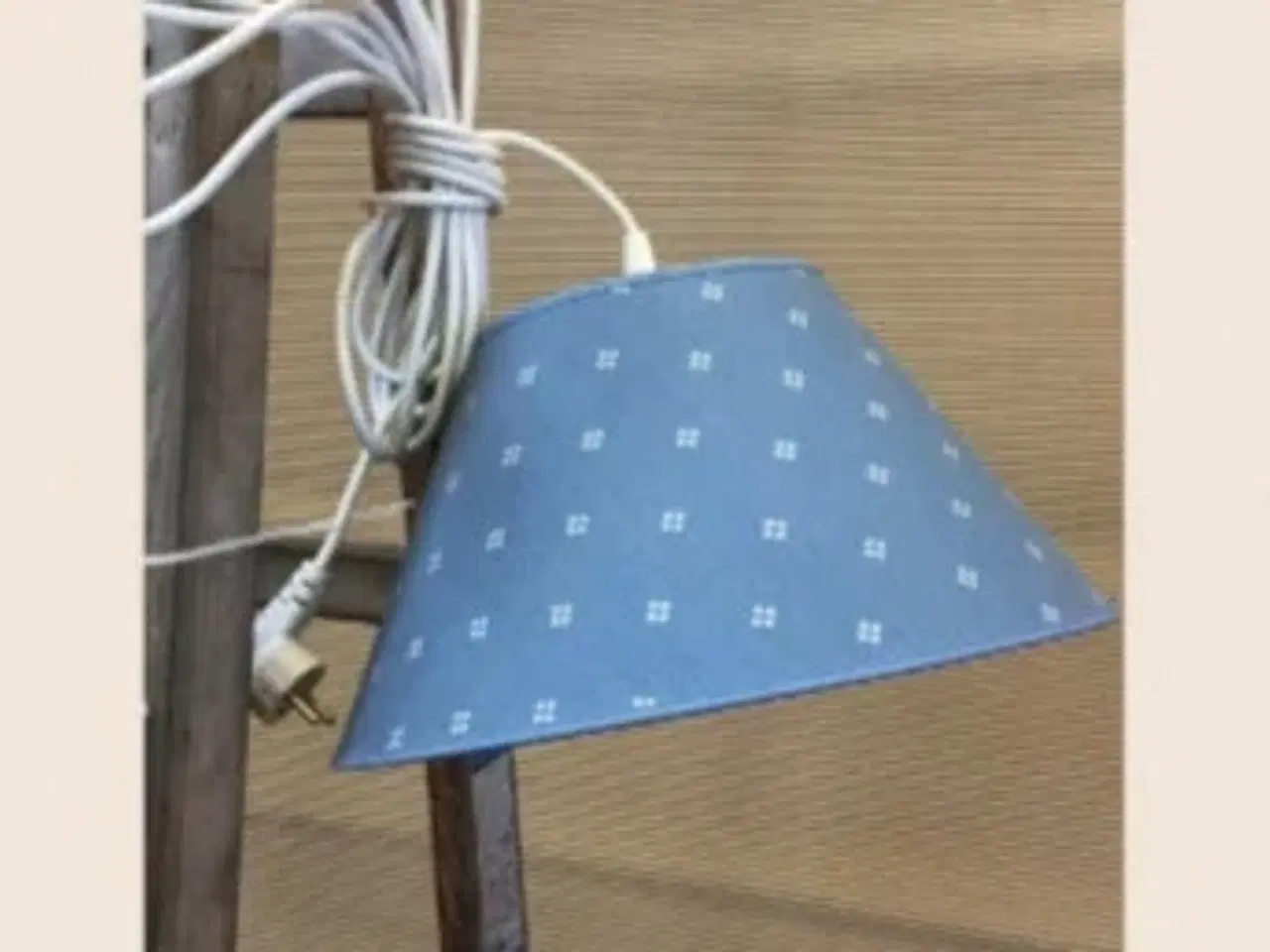 Billede 1 -   Lampe