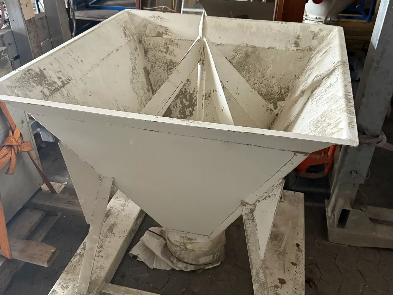 Billede 13 - To PFT HM 106 230V - Tvangsblander med silo