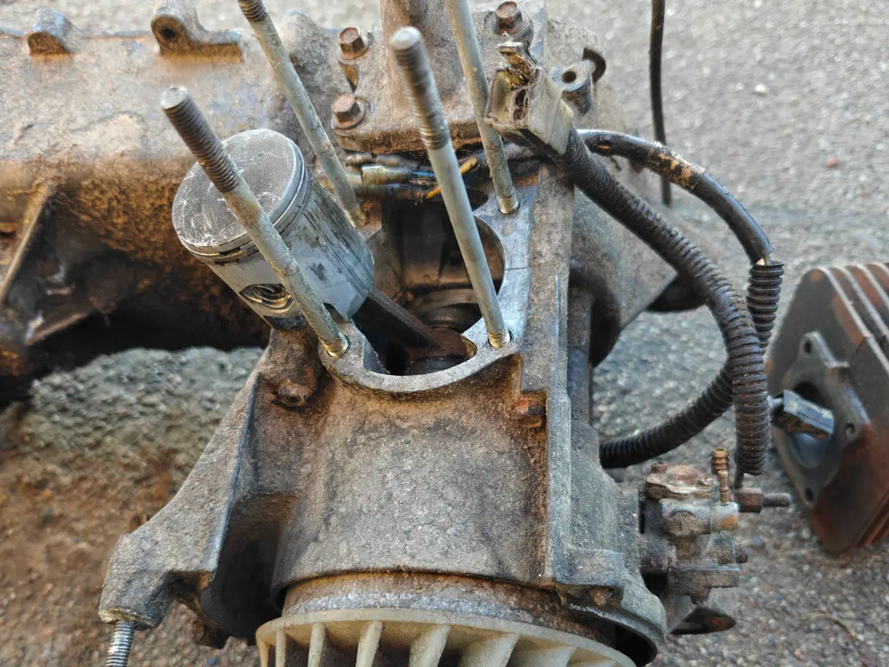 Billede 3 - PGO Comet. Motor