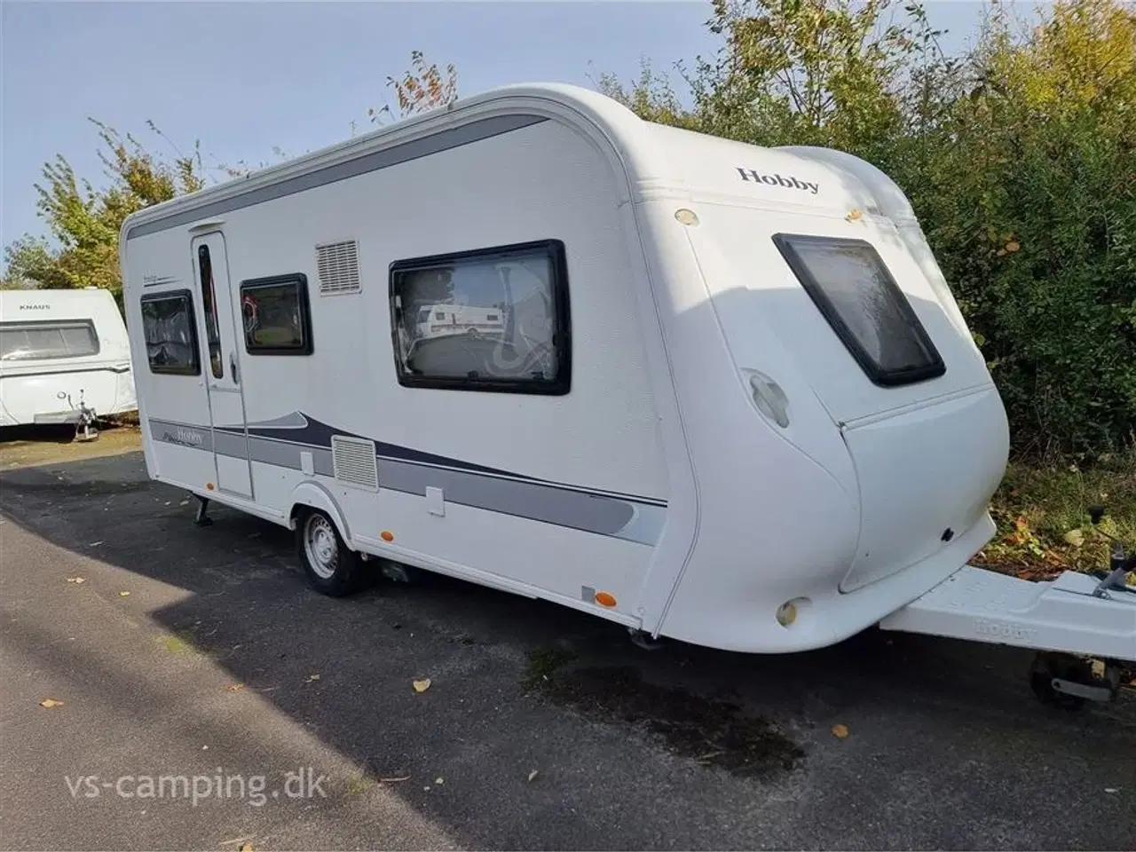 Billede 1 - 2013 - Hobby Prestige 495 UL   FLOT OG VELHOLDT CAMPINGVOGN MED ENKELTSENGE.