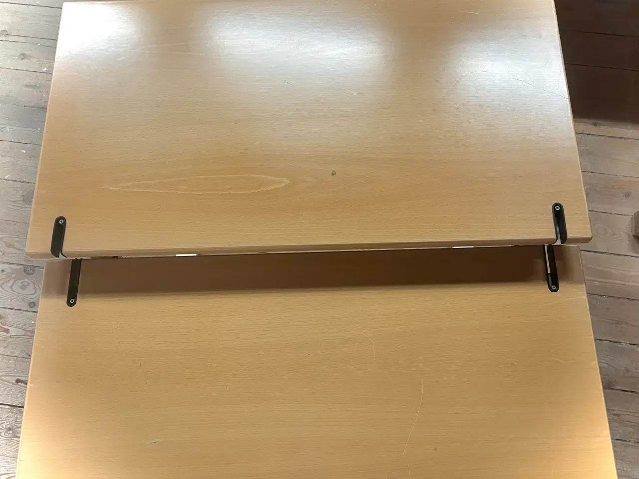 Billede 2 - Hæve- sænkeborde i bøg/hvid