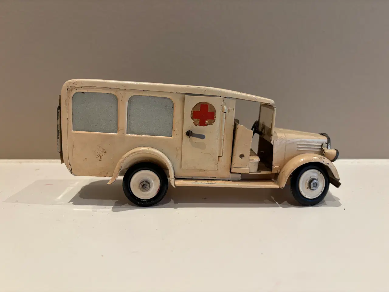 Billede 2 - Tekno Blik Ambulance 