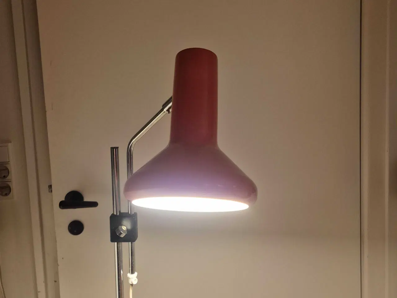 Billede 5 - Usædvanlig orange gulvlampe med den rette patina