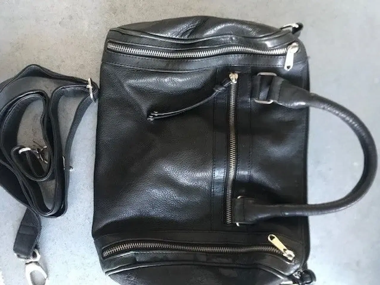 Billede 4 - Depeche vintage sort taske i skind