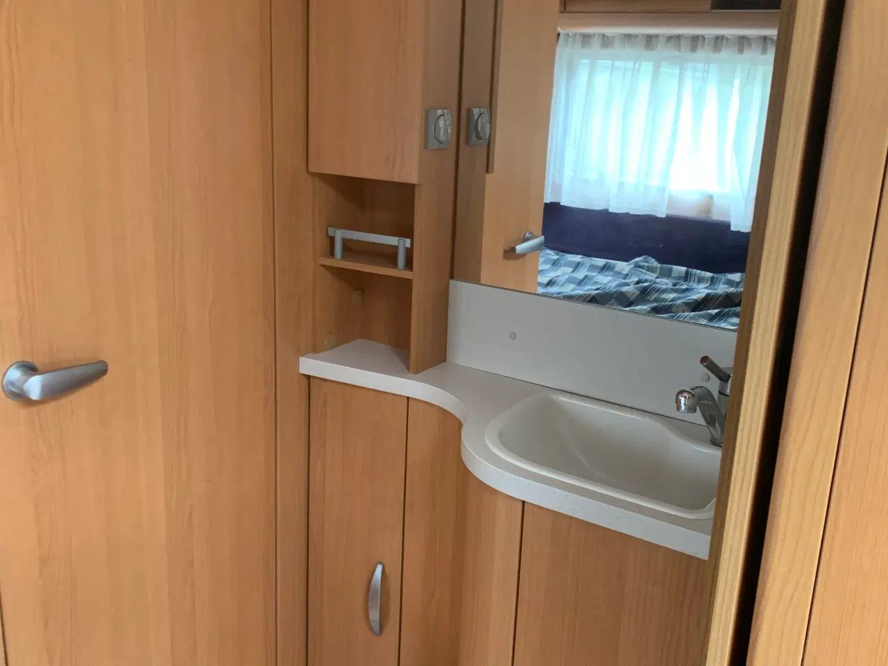Billede 9 - Meget velholdt KNAUS campingvogn