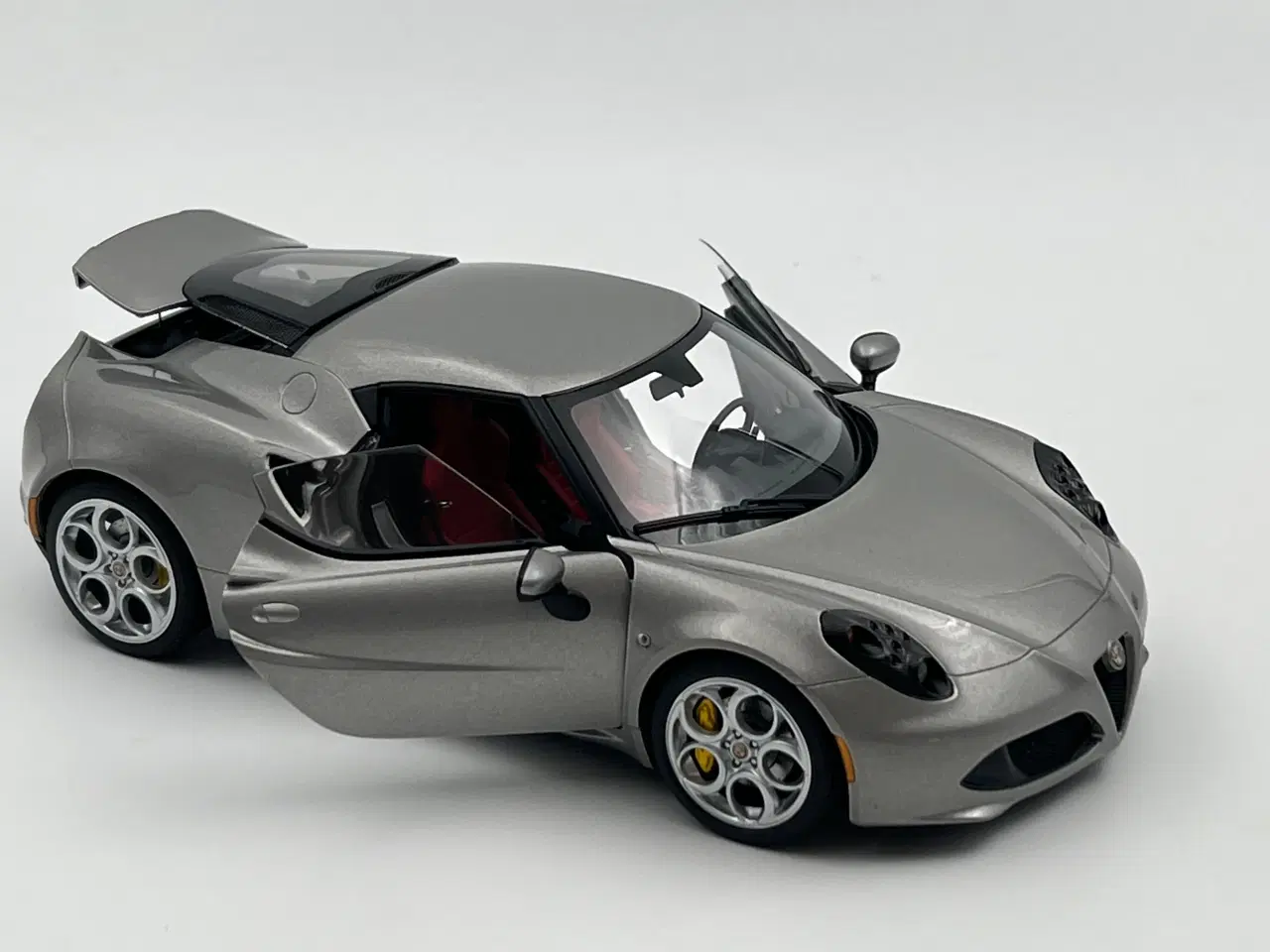 Billede 5 - 2013 Alfa Romeo 4C Coupe - AUTOart - 1:18