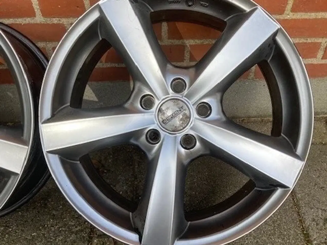 Billede 3 - Fælge 18" har siddet på Audi