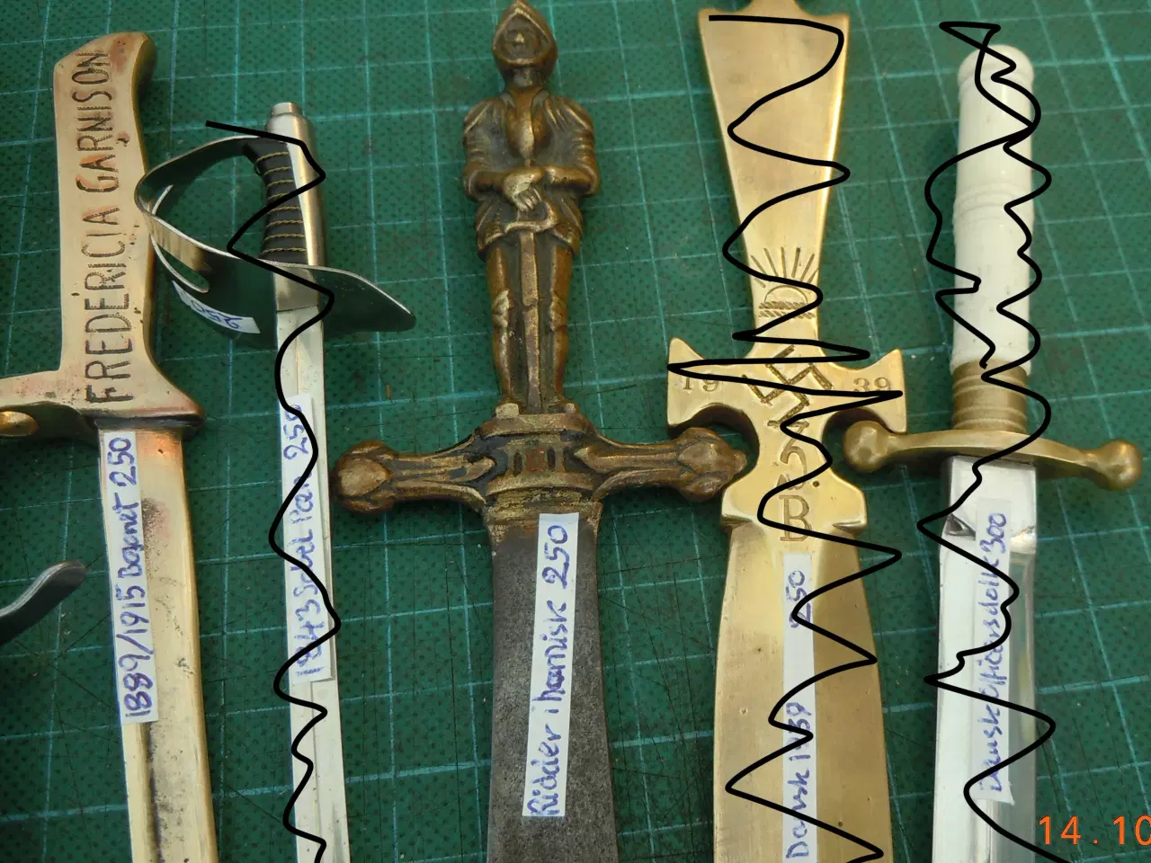 Billede 6 - Brevåbnere, papirknive, miniatureknive.