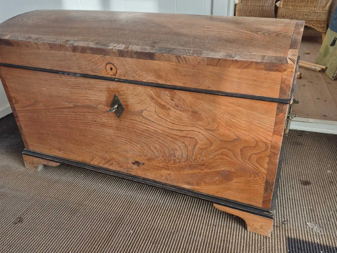 Billede 1 - Gammel dragkiste.