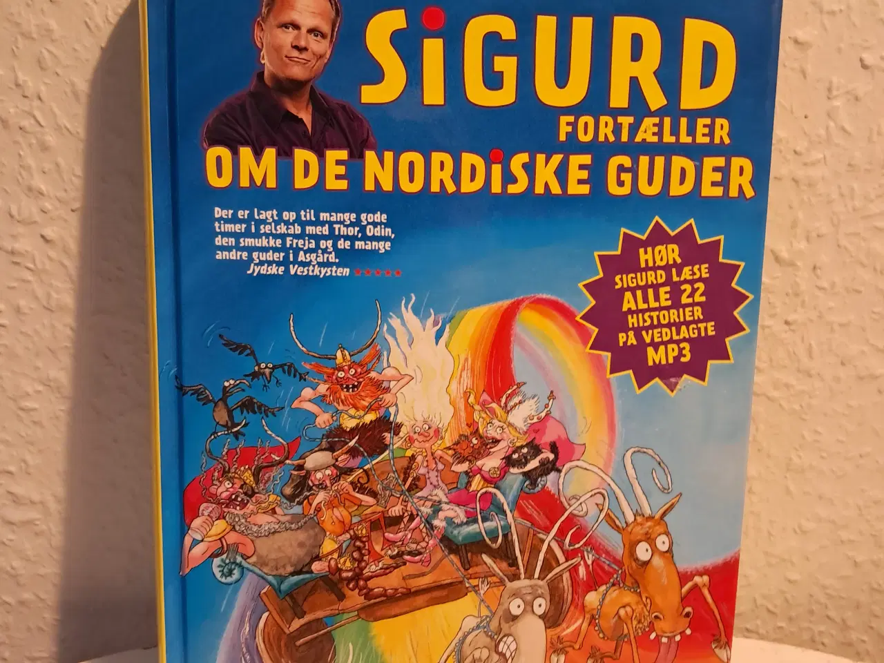 Billede 1 - Bog om Nordiske guder.