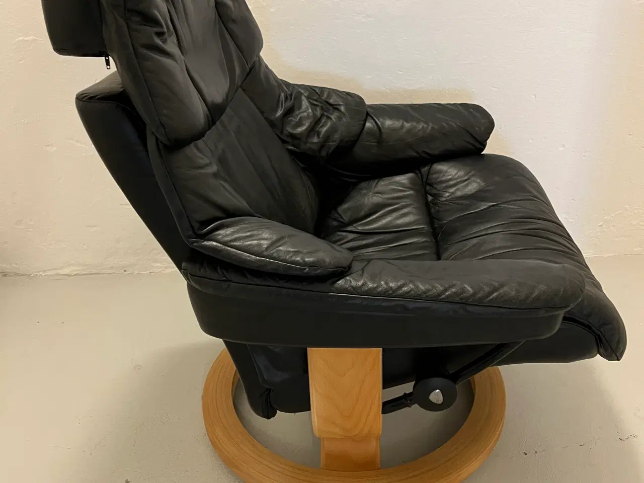 Billede 3 - Stressless Reno Classic lænestol med skammel