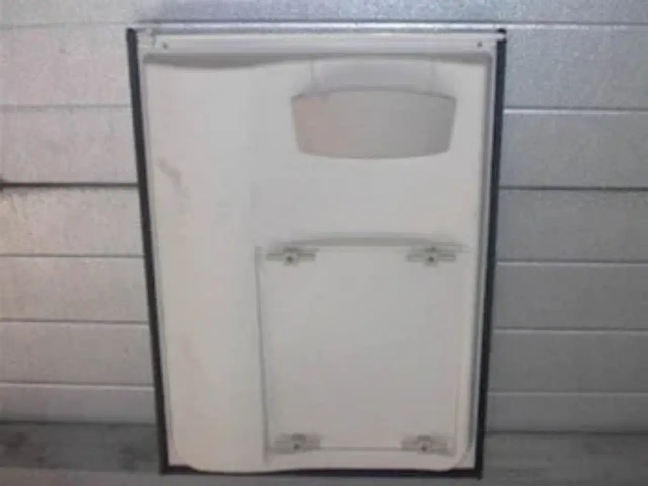 Billede 2 -   Hobby Underdør Venstra Hængt