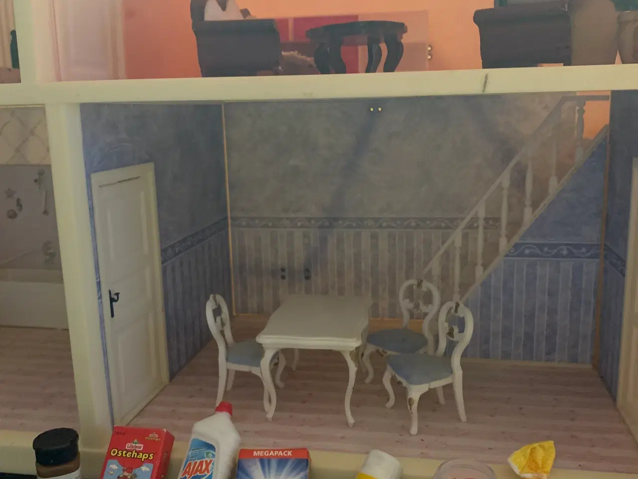 Billede 3 - Lundby dukkehus med møbler