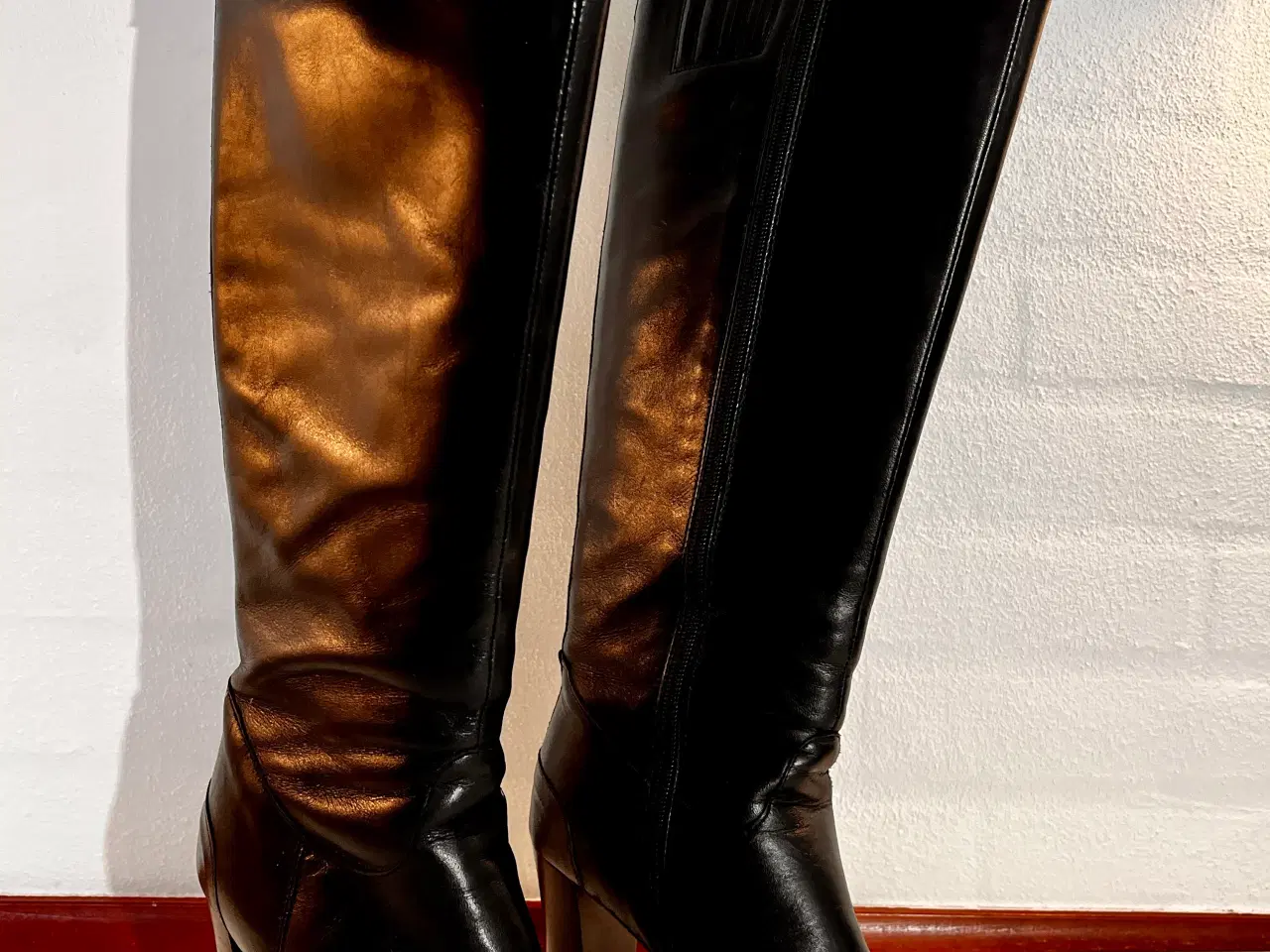 Billede 11 - Tommy Hilfiger sorte lange støvler, str. 40,