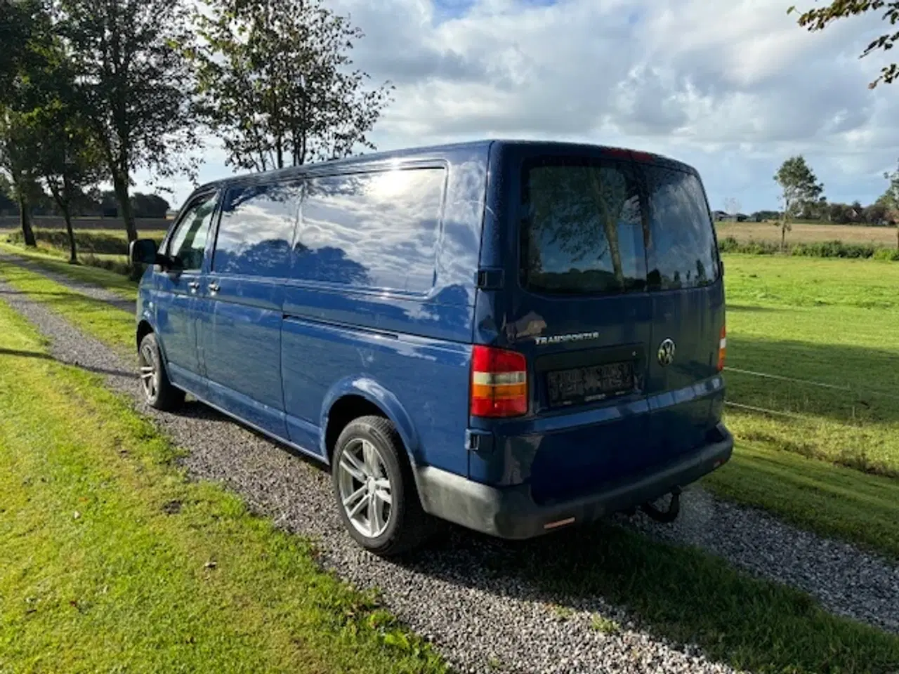 Billede 4 - VW Transporter 2,5 TDi 130 Kassevogn lang Nysynet