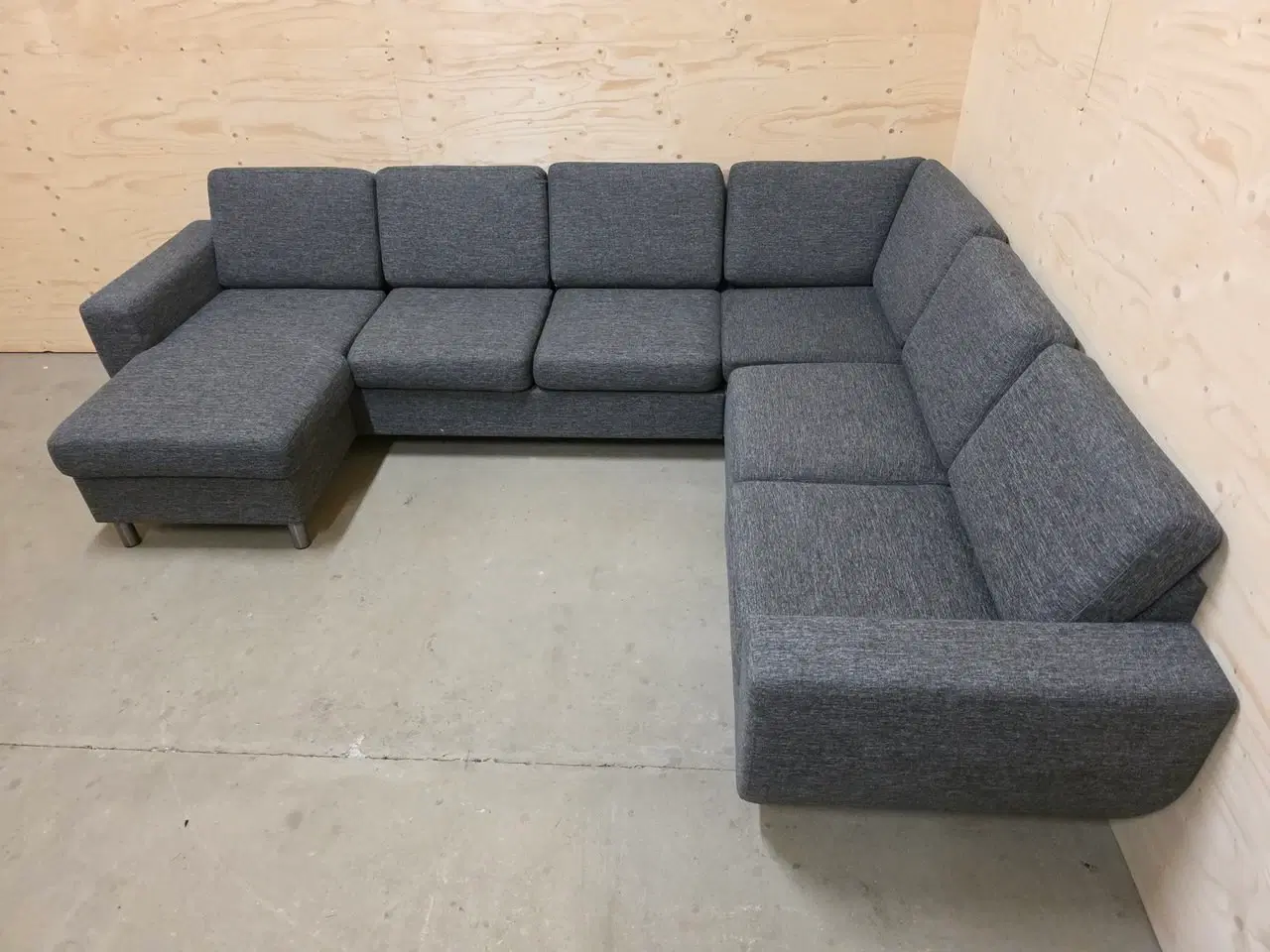 Billede 1 - Hjørnesofa m/ Chaiselong – God Stand